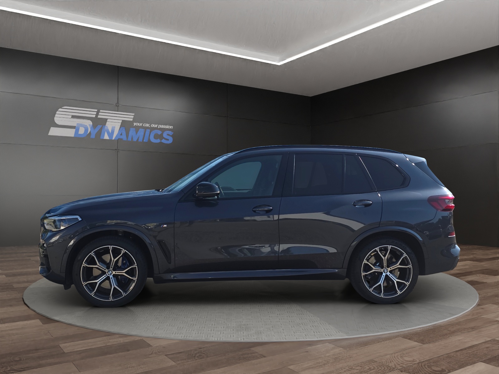 BMW X5 G05 40i xDrive SAG-showroom-element-2