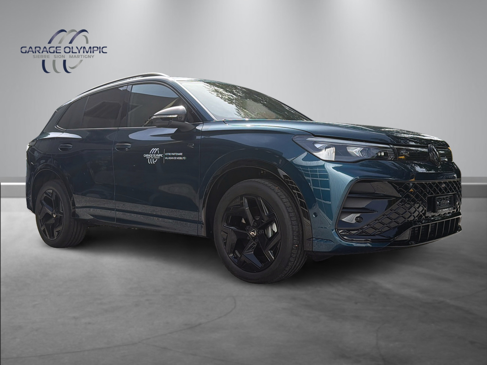 VW Tiguan 2.0 TSI DSG R-Line 4Motion-showroom-element-1