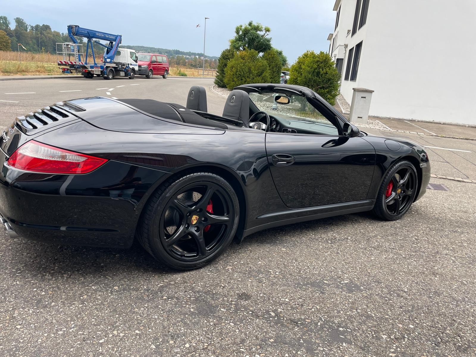 PORSCHE 911 Cabrio Carrera 4S-image-7