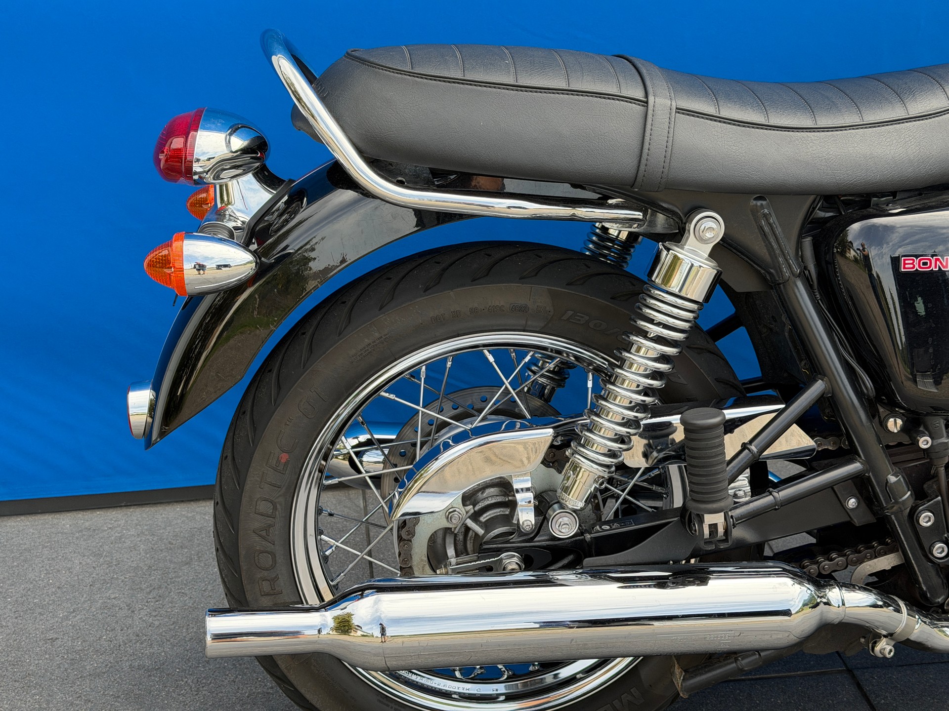 TRIUMPH Bonneville 900 i T 100-image-3