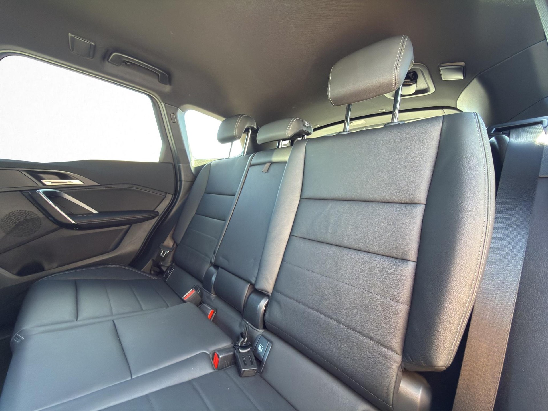 BMW X1 23d xDrive M Sport * HEAD-UP * 360° KAMERA * PACK INNOVATION * DRIVING ASSISTANT PROFESSIONAL *-image-27