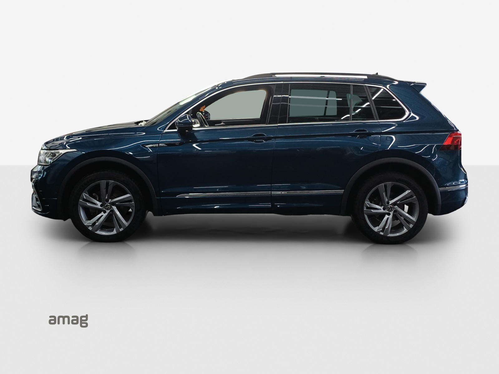 VW Tiguan 2.0 TDI SCR R-Line 4Motion DSG-showroom-element-1