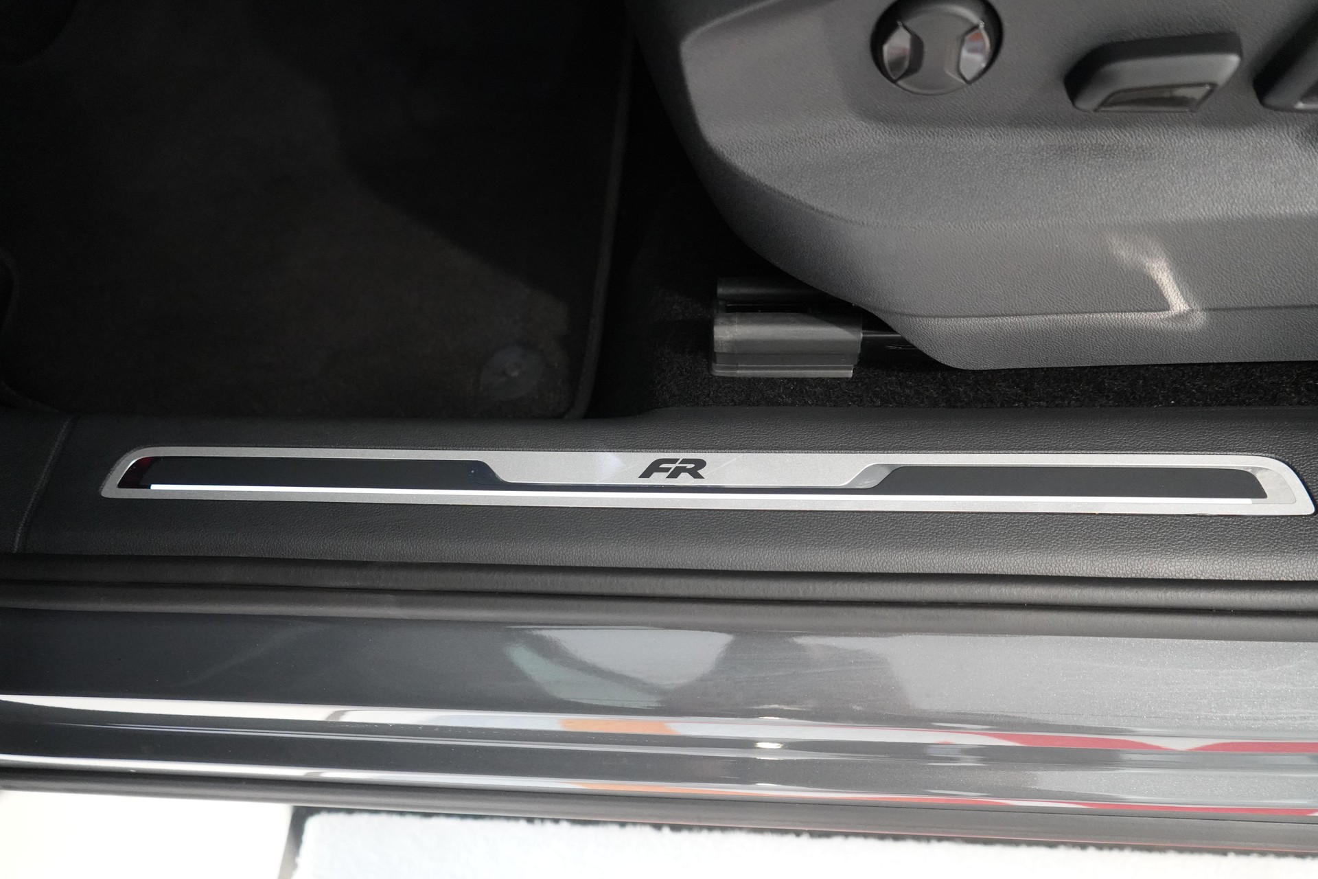 SEAT Tarraco 2.0 TSI Hola FR 4Drive DSG-image-17