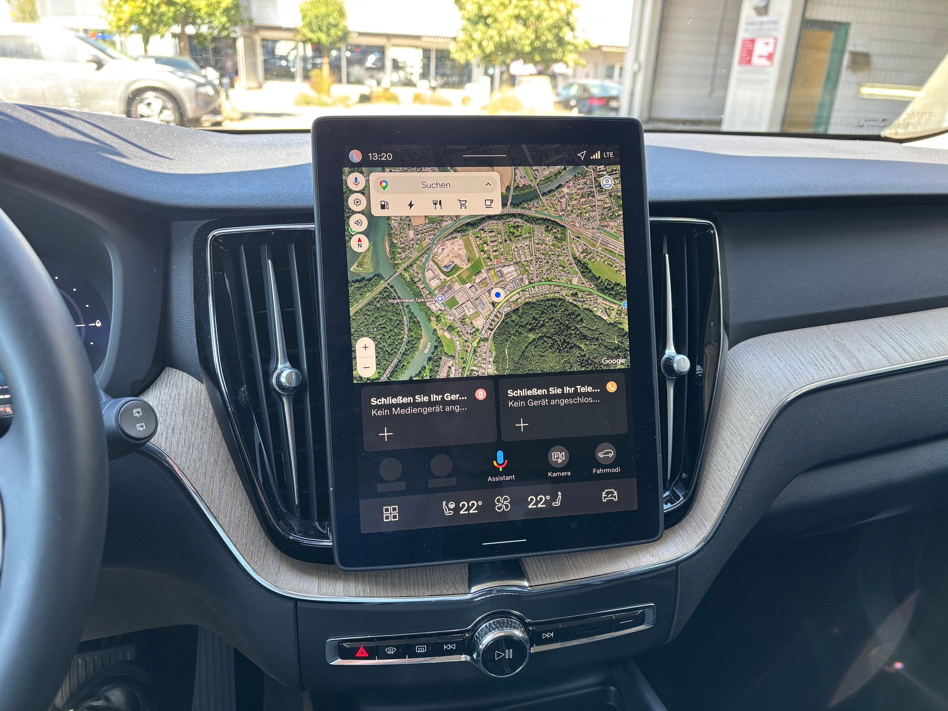 VOLVO XC60 T6 eAWD PluginHybrid Plus Dark Geartronic-image-14