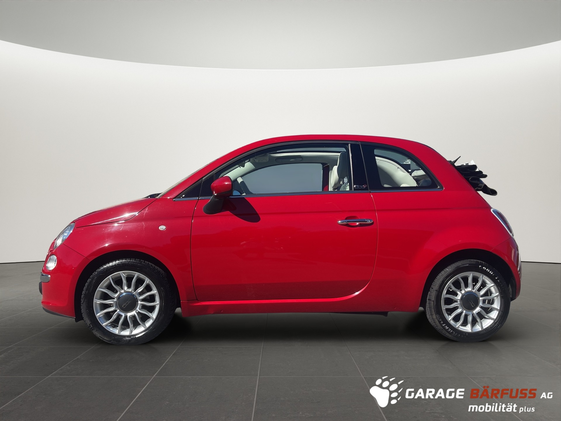 FIAT 500C 0.9 T TwinAir Lounge-showroom-element-1
