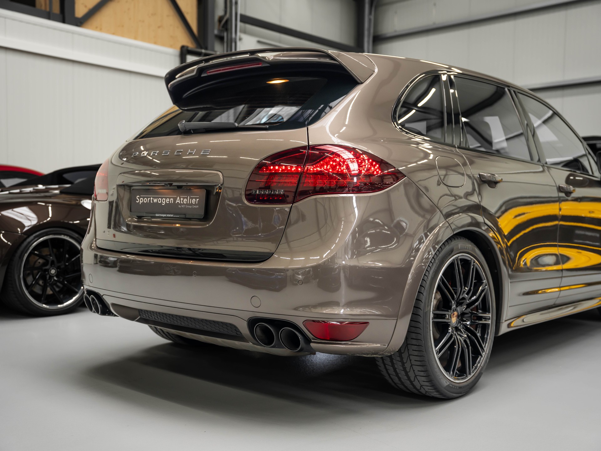 PORSCHE Cayenne GTS-image-16