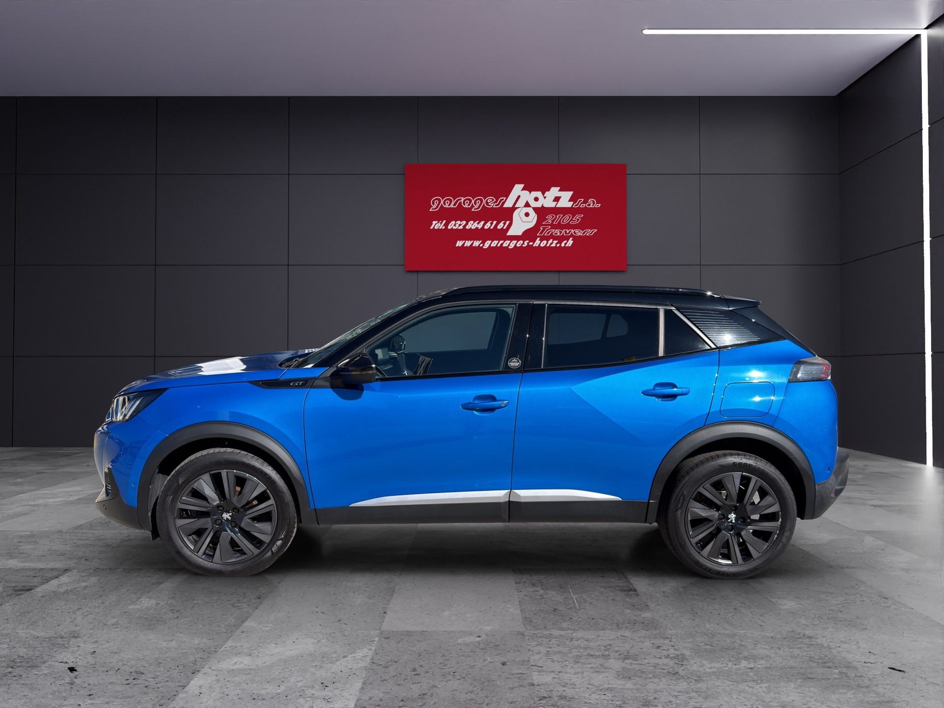 PEUGEOT 2008 1.2 GT Pack-showroom-element-2