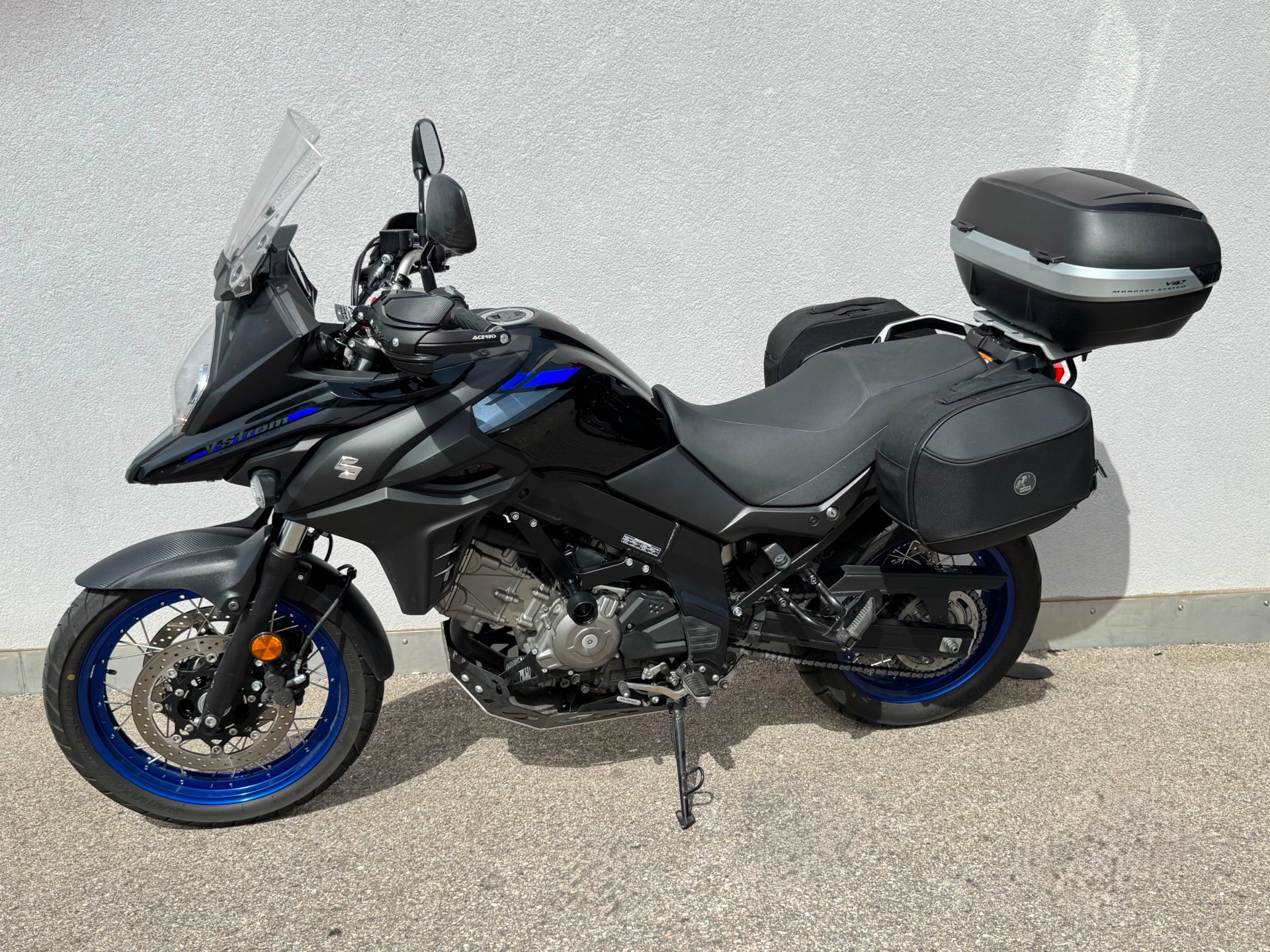 SUZUKI DL 650 XT (35kW)-image-4