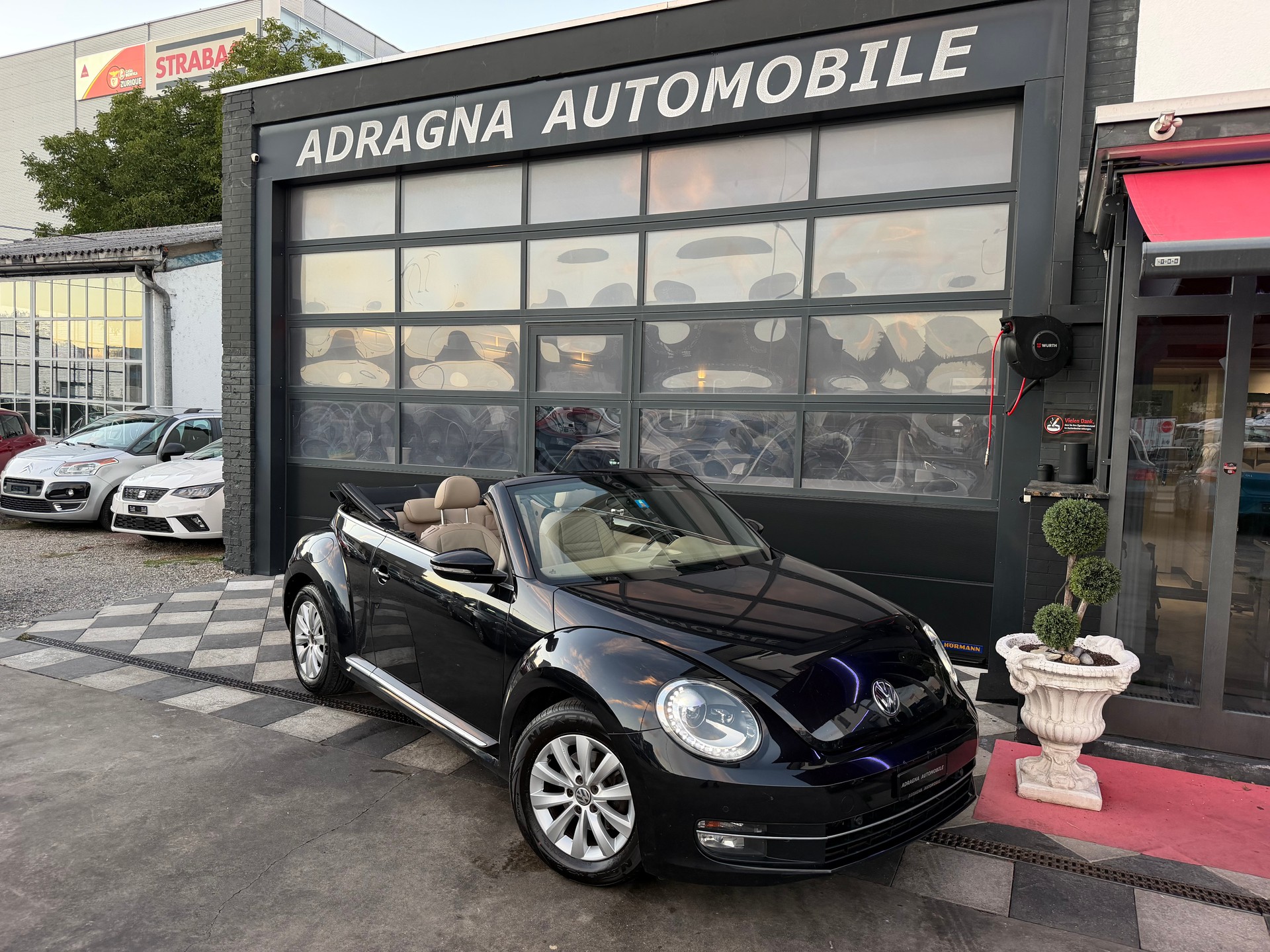 VW Beetle Cabrio 1.2 TSI BMT Design-showroom-element-2