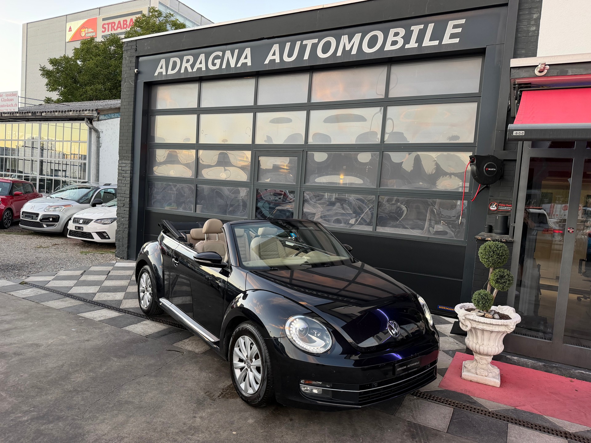 VW Beetle Cabrio 1.2 TSI BMT Design-showroom-element-1