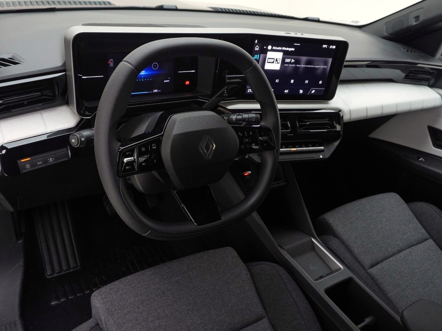 RENAULT R4 E-Tech Urban Range evolution-image-4