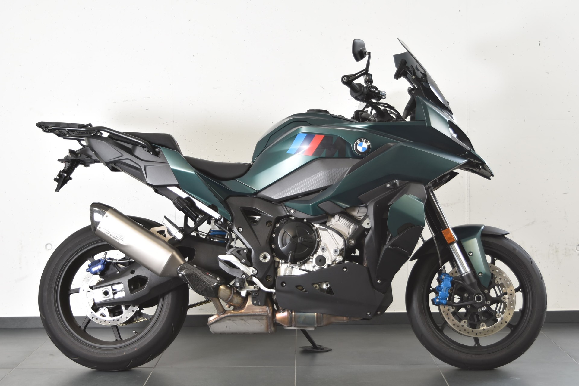 BMW M 1000 XR-image-3