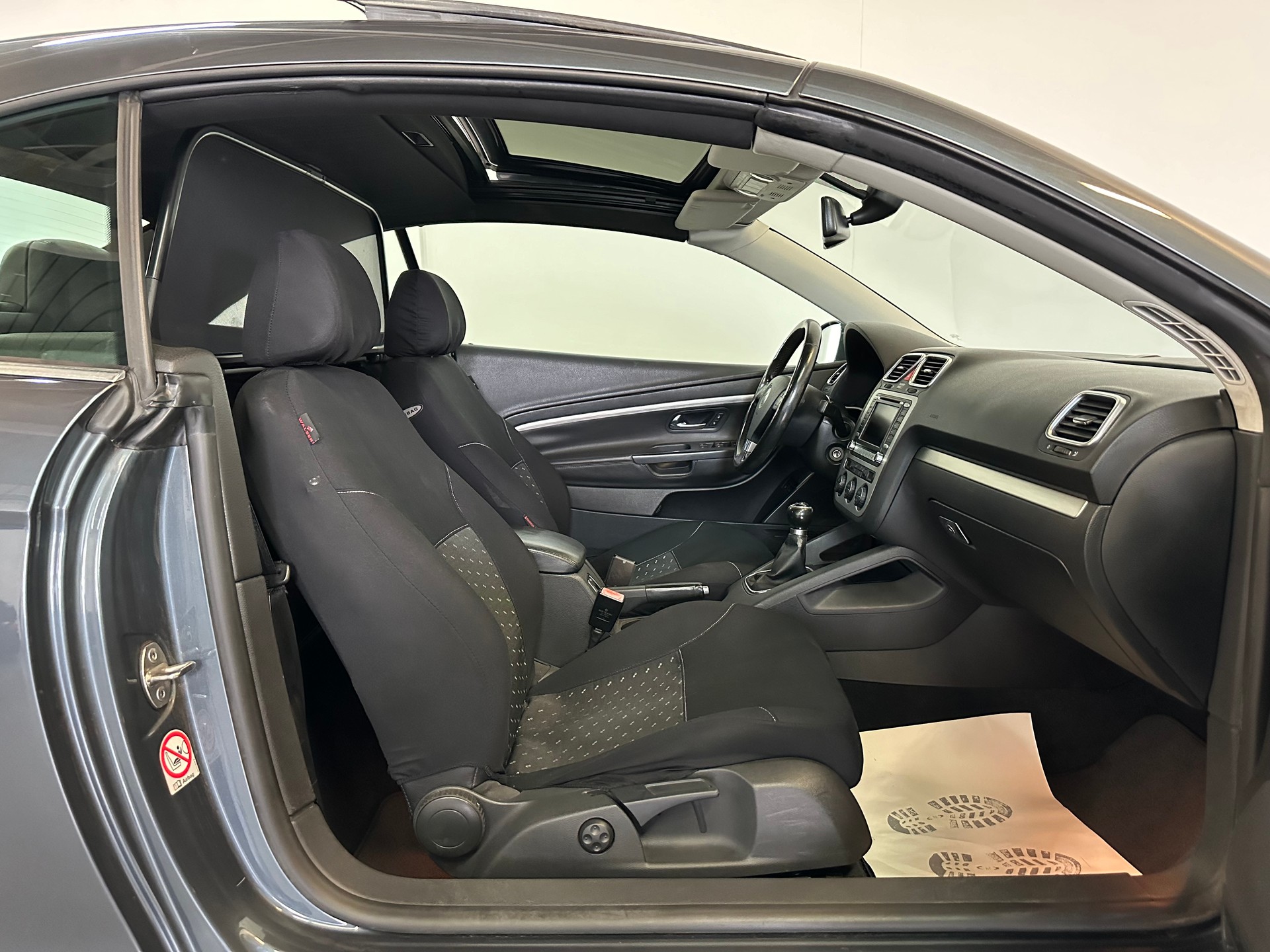 VW Eos 2.0 TDI-image-27