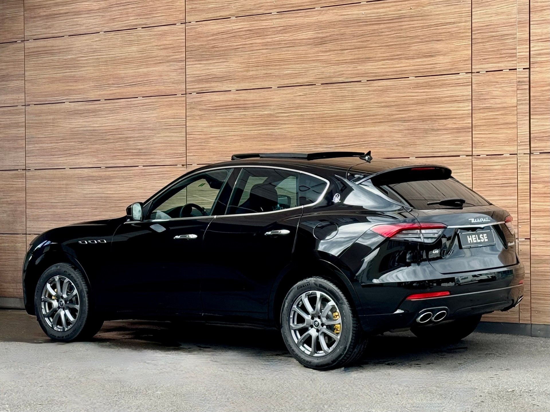 MASERATI Levante 3.0 V6 GranLusso Automatica-image-4