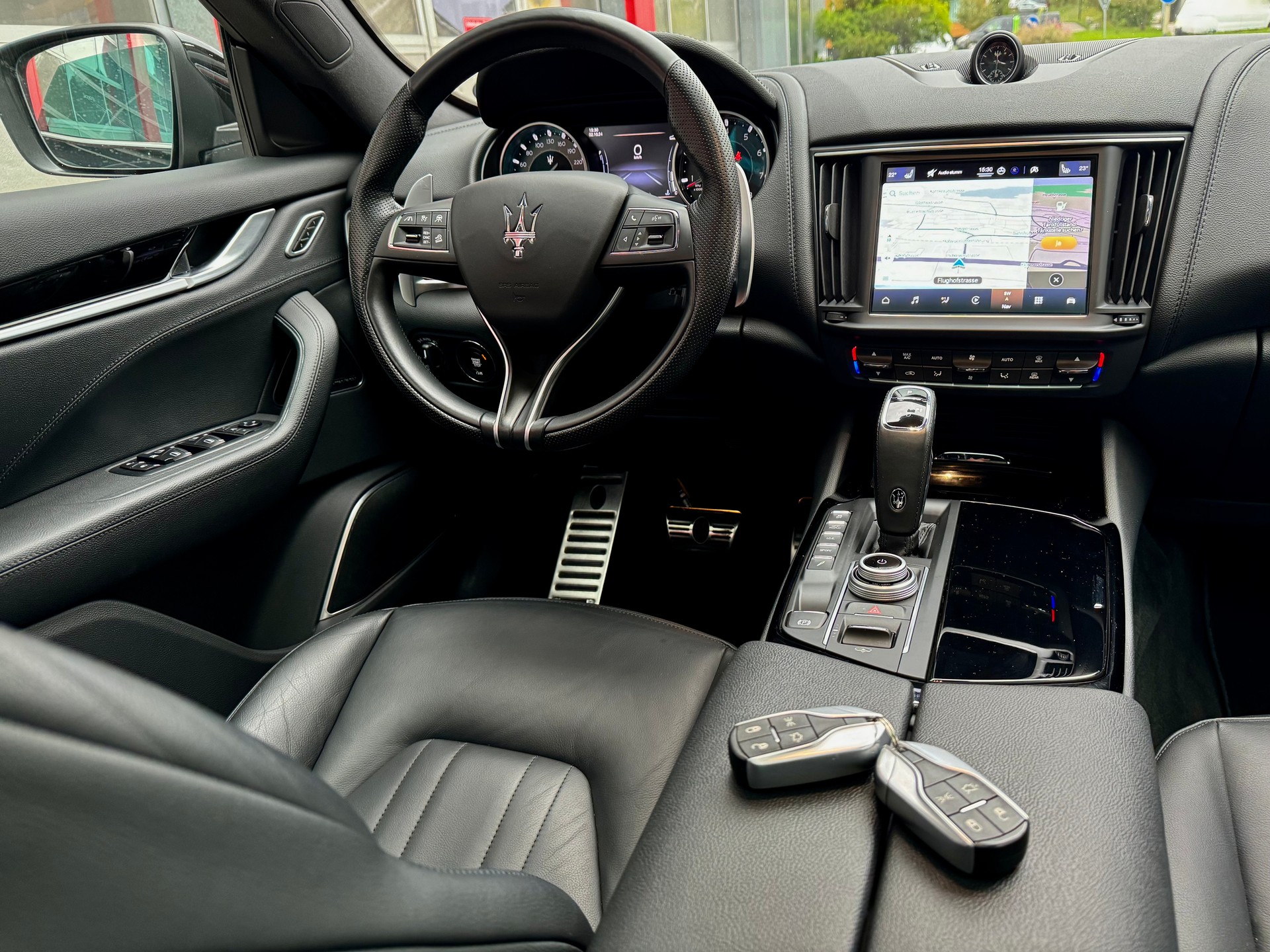 MASERATI Levante 3.0 V6 GranLusso Automatica-image-12