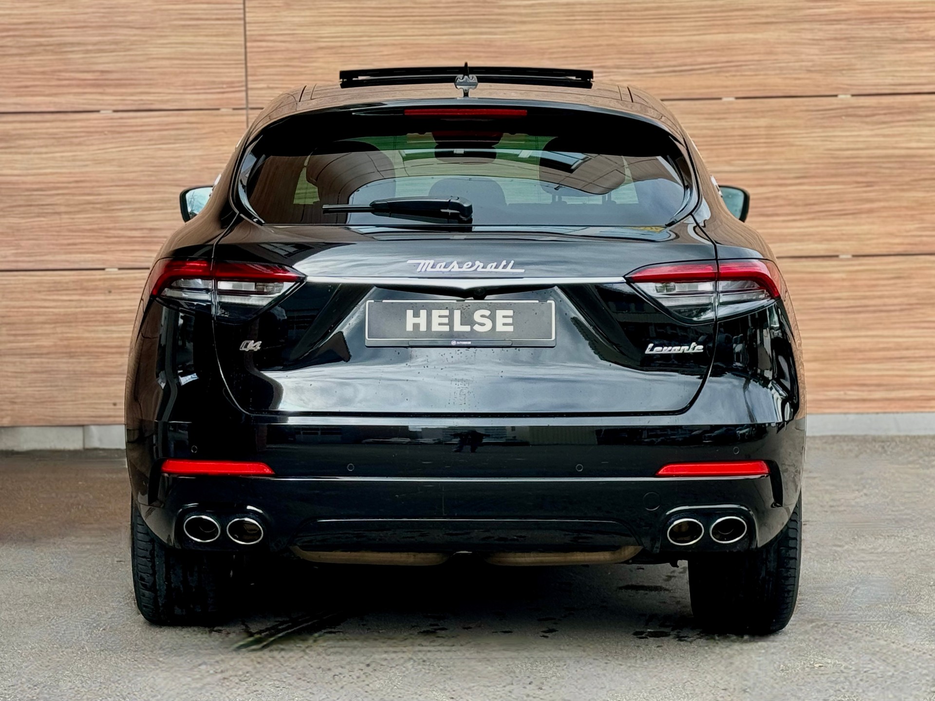 MASERATI Levante 3.0 V6 GranLusso Automatica-image-3