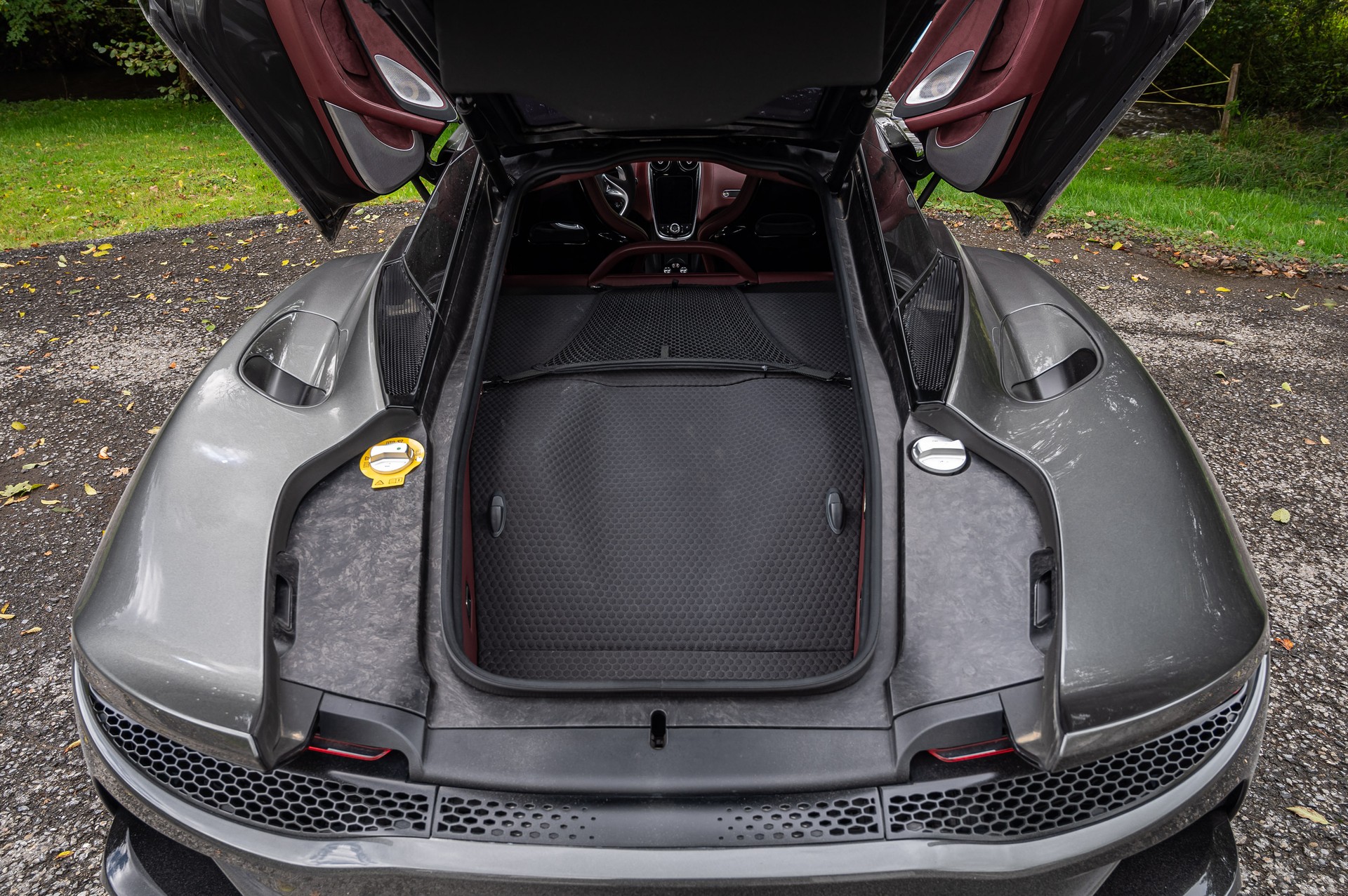 McLAREN GT-image-28