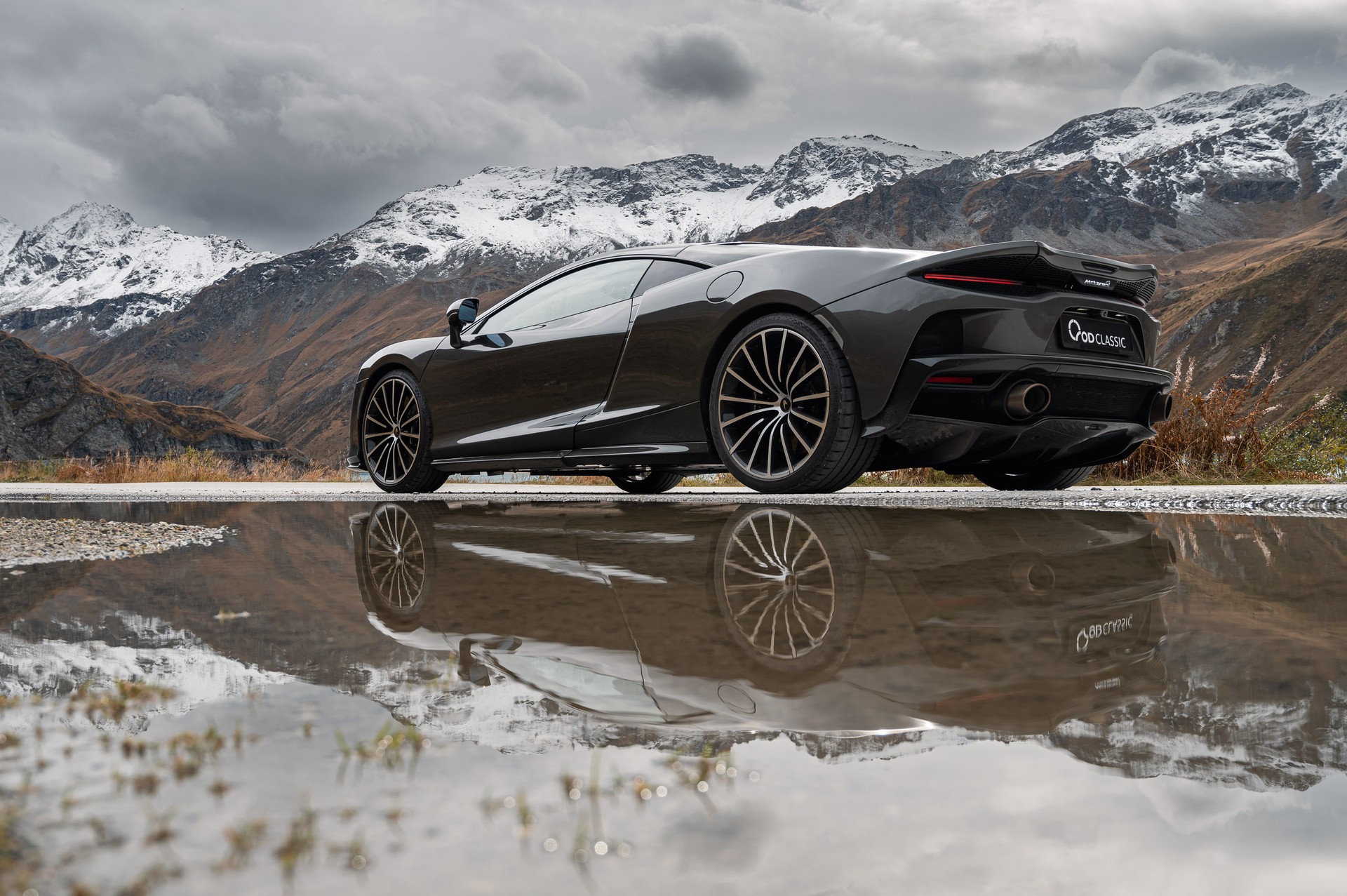 McLAREN GT-showroom-element-1
