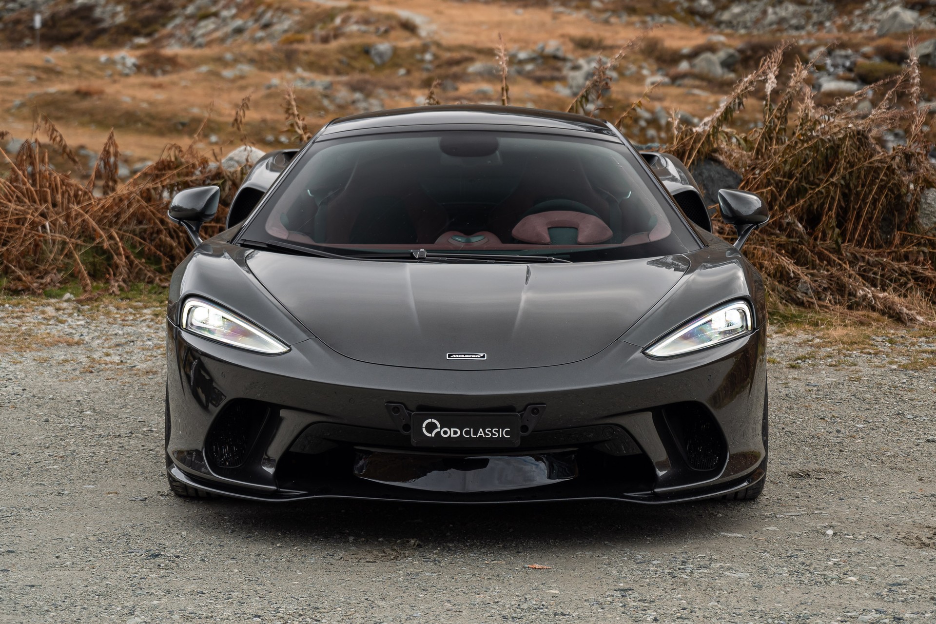 McLAREN GT-showroom-element-2