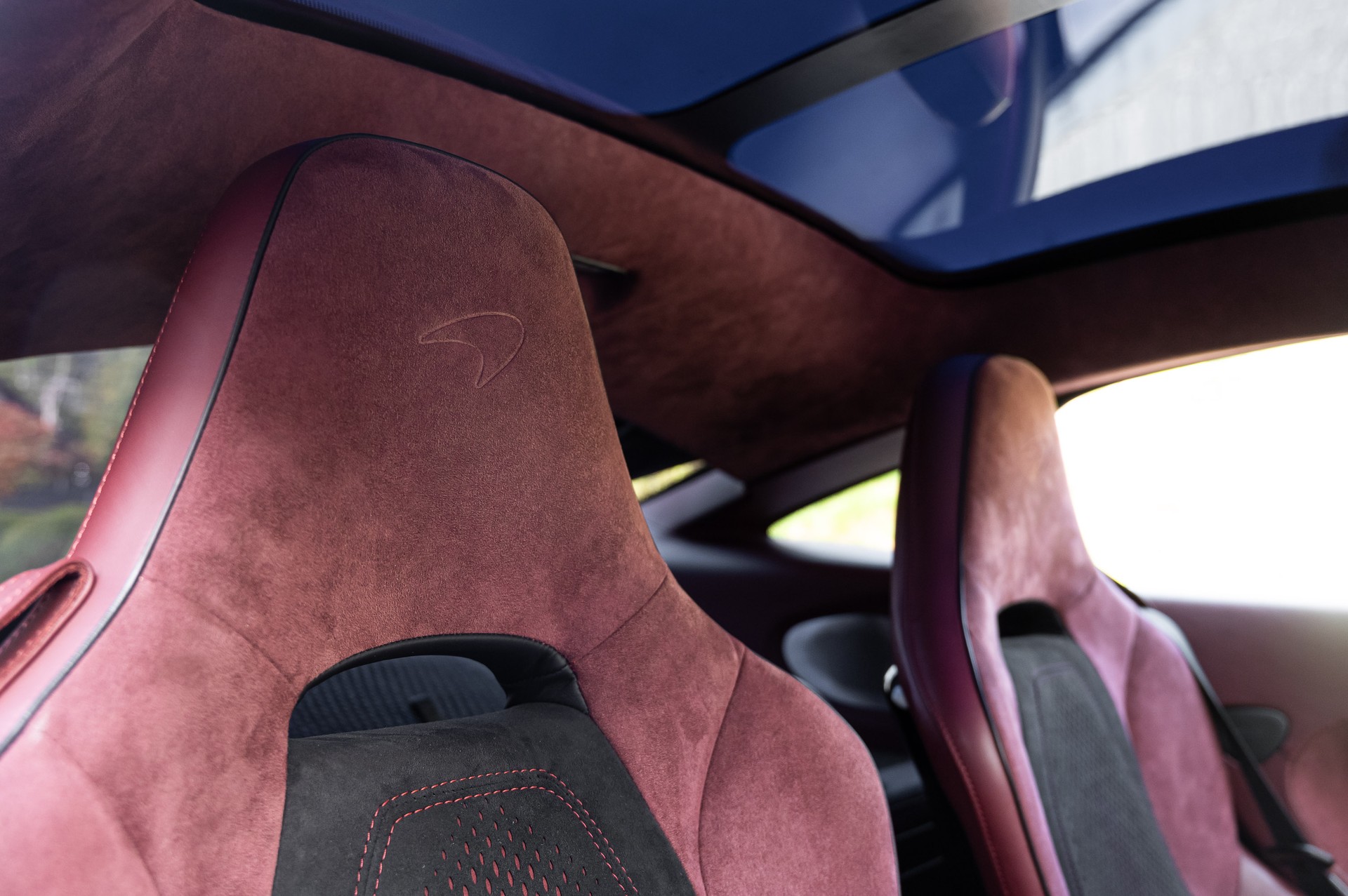 McLAREN GT-image-17
