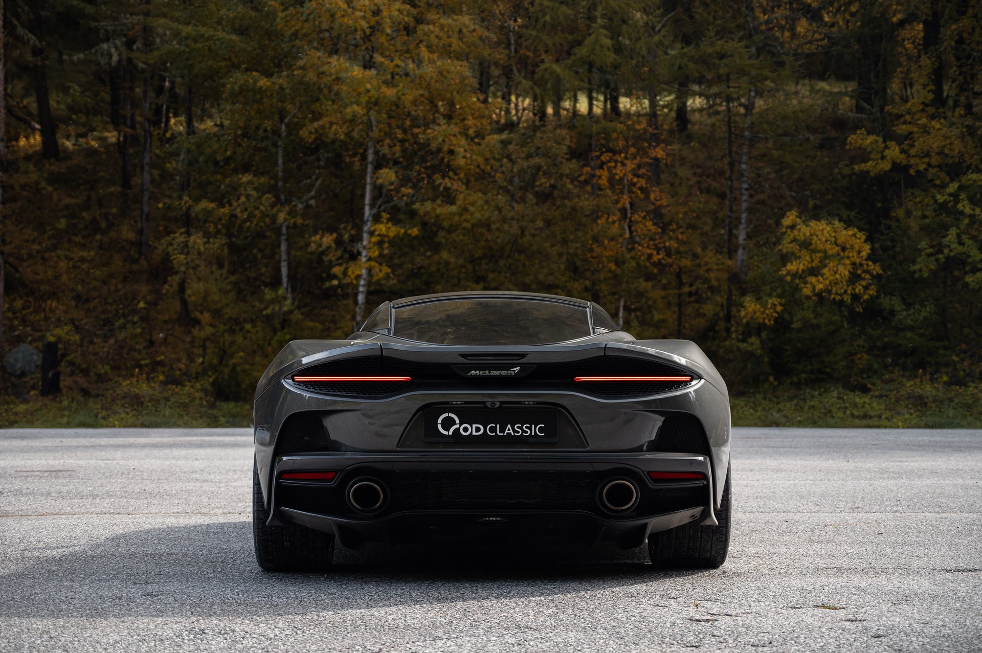 McLAREN GT-image-6