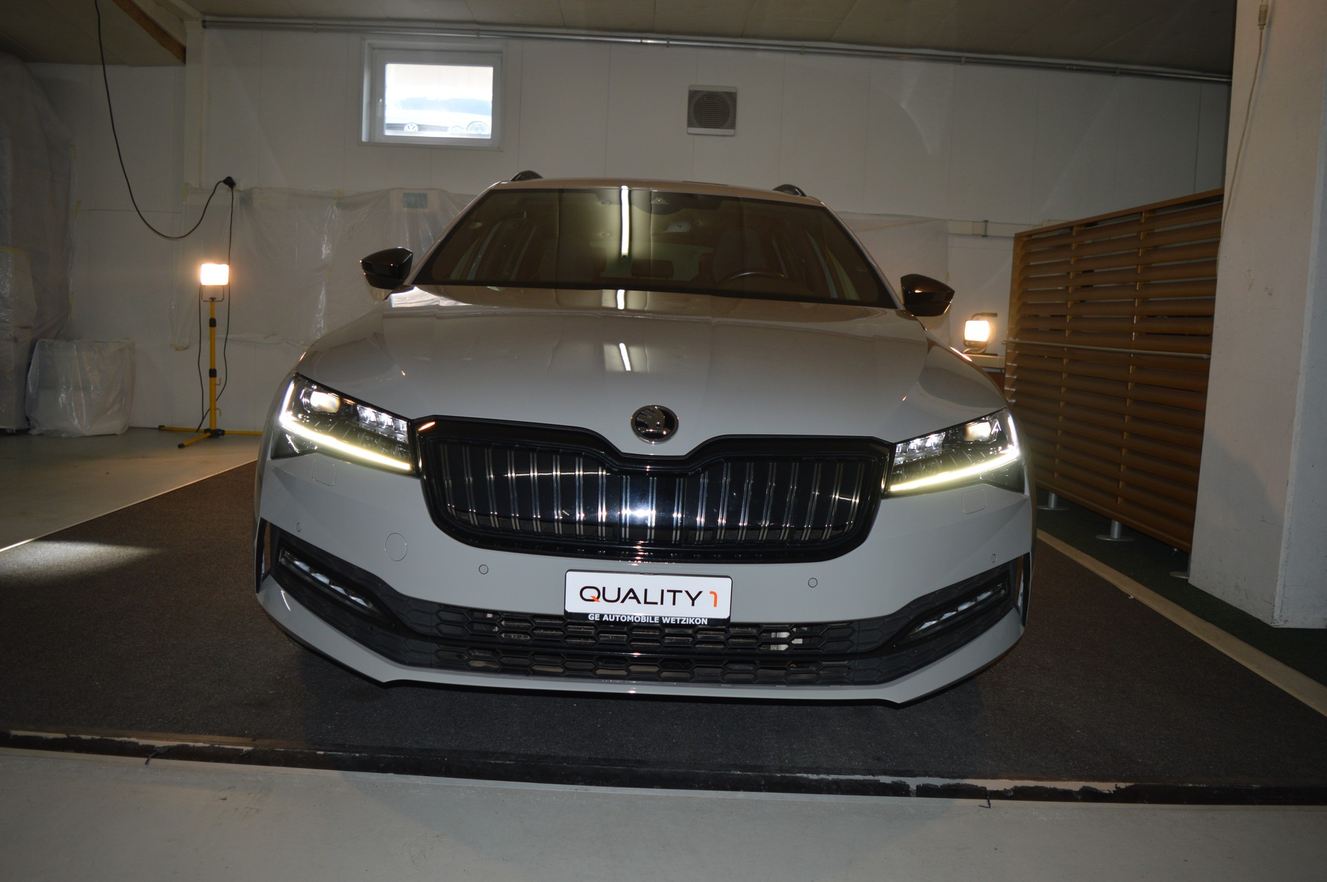 SKODA Superb 1.4 TSI Sport Line PHEV DSG-showroom-element-3