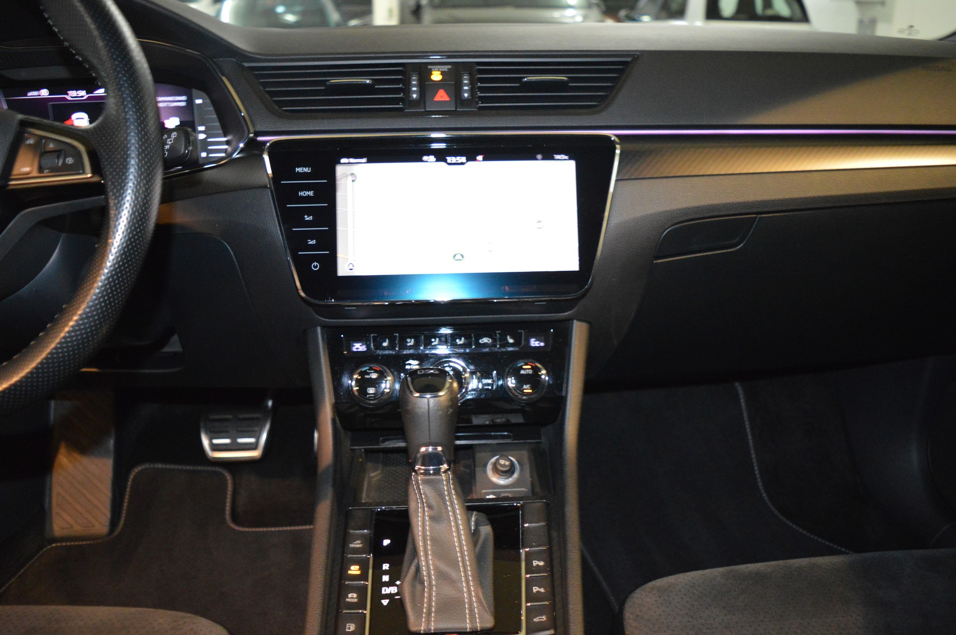 SKODA Superb 1.4 TSI Sport Line PHEV DSG-image-15