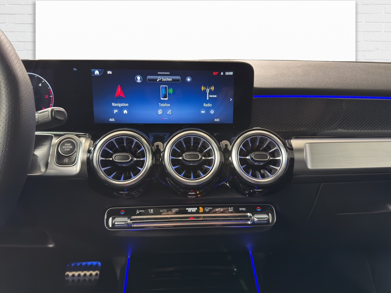 MERCEDES-BENZ GLB 220 d AMG Line 4Matic-image-8