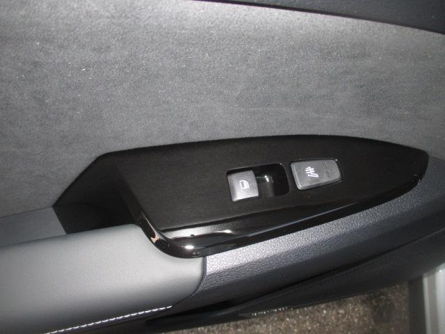 KIA Sportage 1.6 T-GDi Hybrid GT-Line-image-13
