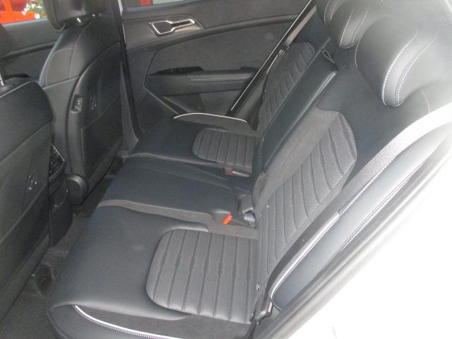 KIA Sportage 1.6 T-GDi Hybrid GT-Line-image-12