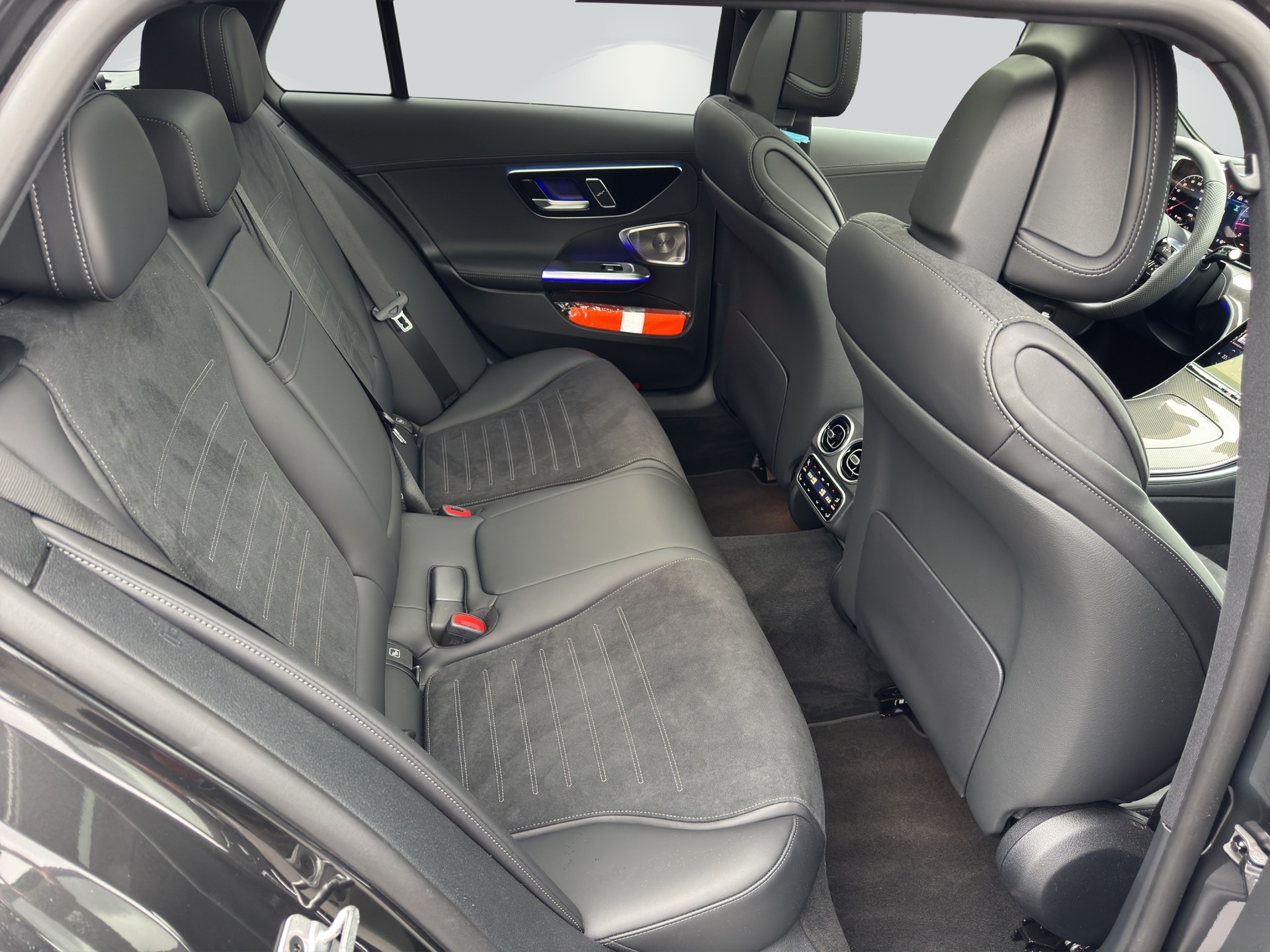 MERCEDES-BENZ C 220 d T 4 Matic Swiss Star-image-11