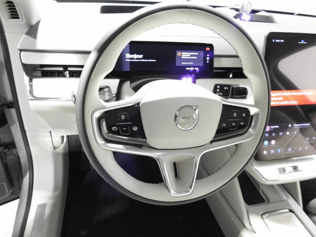 VOLVO ES90 Ultra-image-7