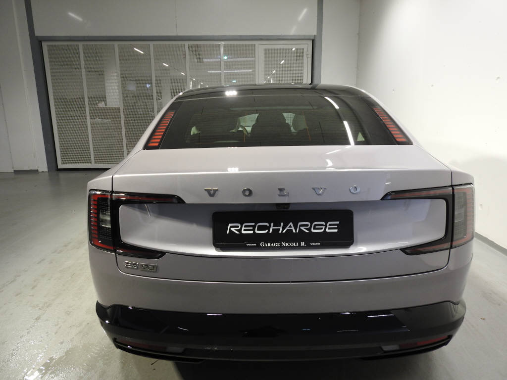 VOLVO ES90 Ultra-image-5