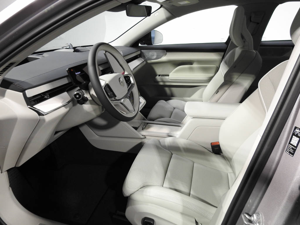 VOLVO ES90 Ultra-image-11