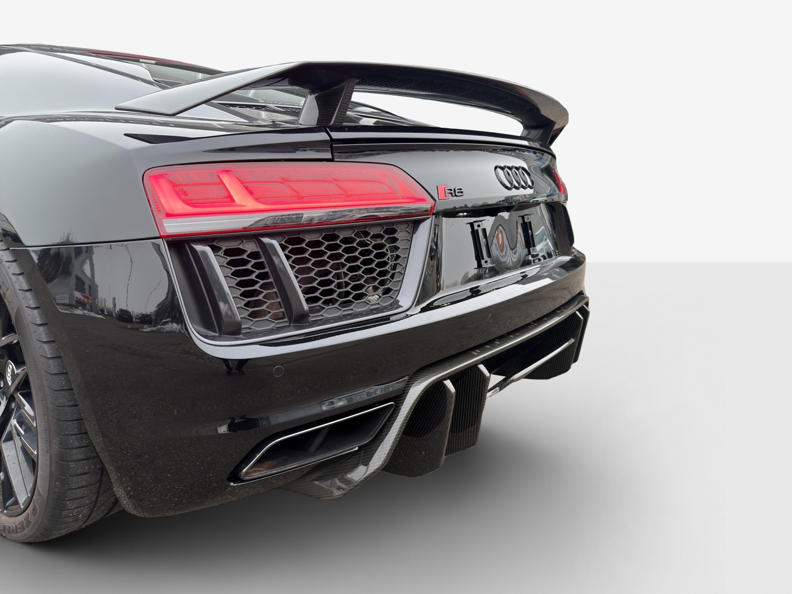 AUDI R8 Coupé 5.2 plus S-Tronic-image-14