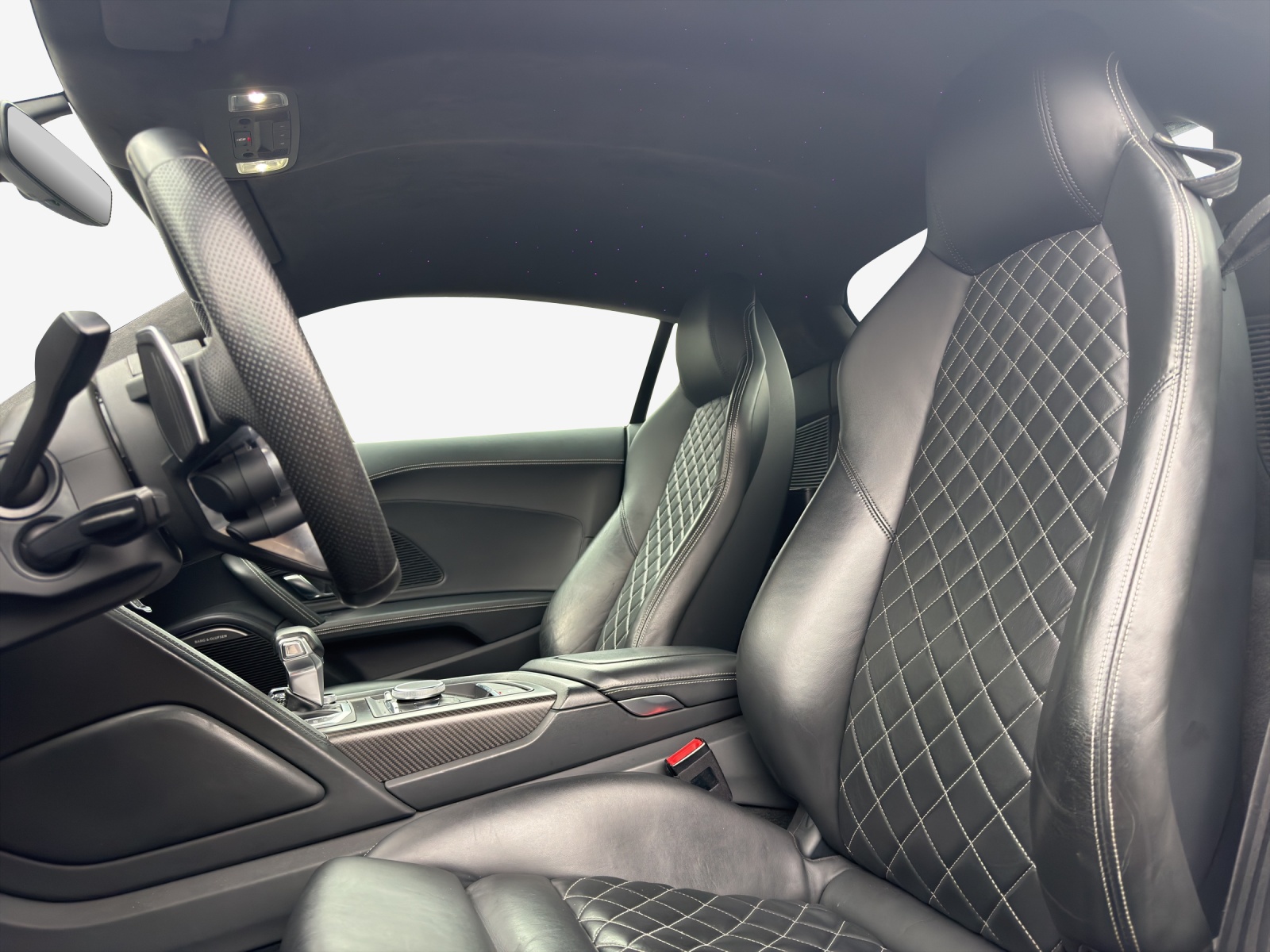 AUDI R8 Coupé 5.2 plus S-Tronic-image-7