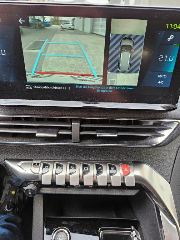 PEUGEOT 3008 1.6 Plug-in Hybrid Allure Pack-image-9
