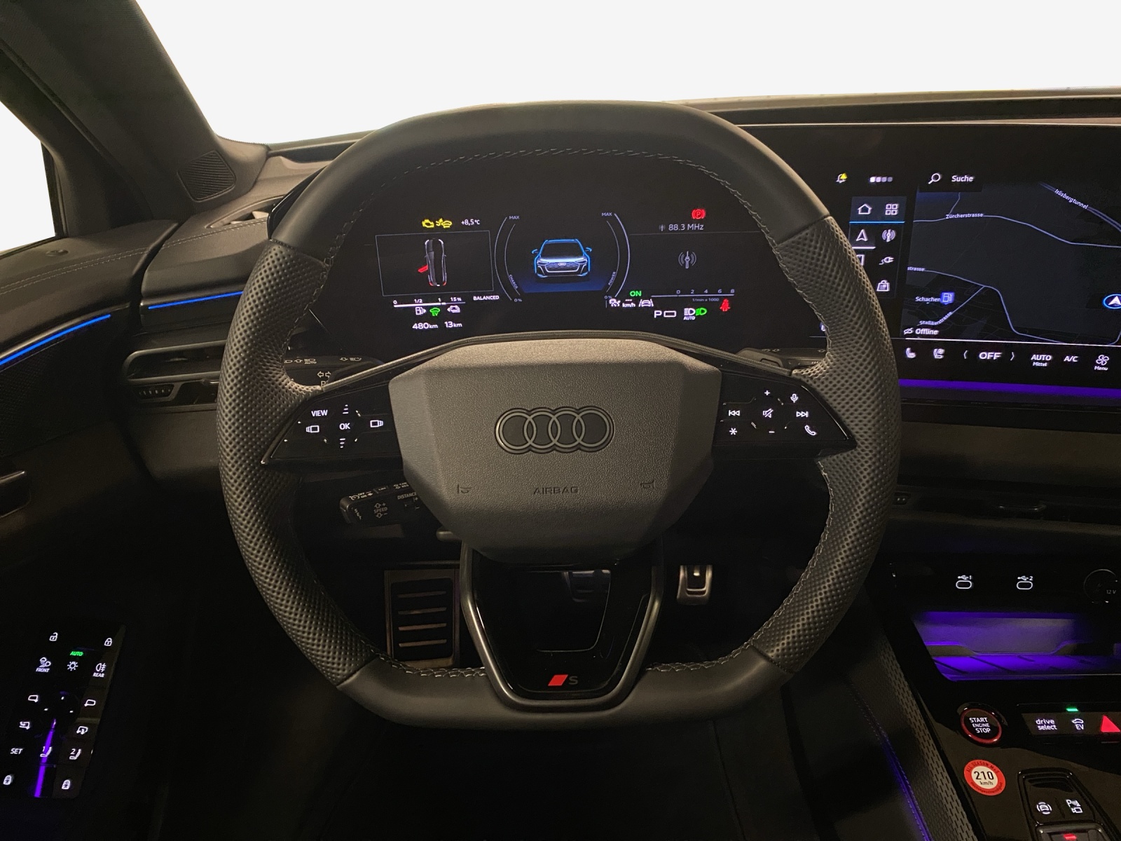 AUDI A5 Avant e-hybrid e-hybrid quattro 270 kW S tronic 367 PS Hybrid 4x4 edition one-image-9