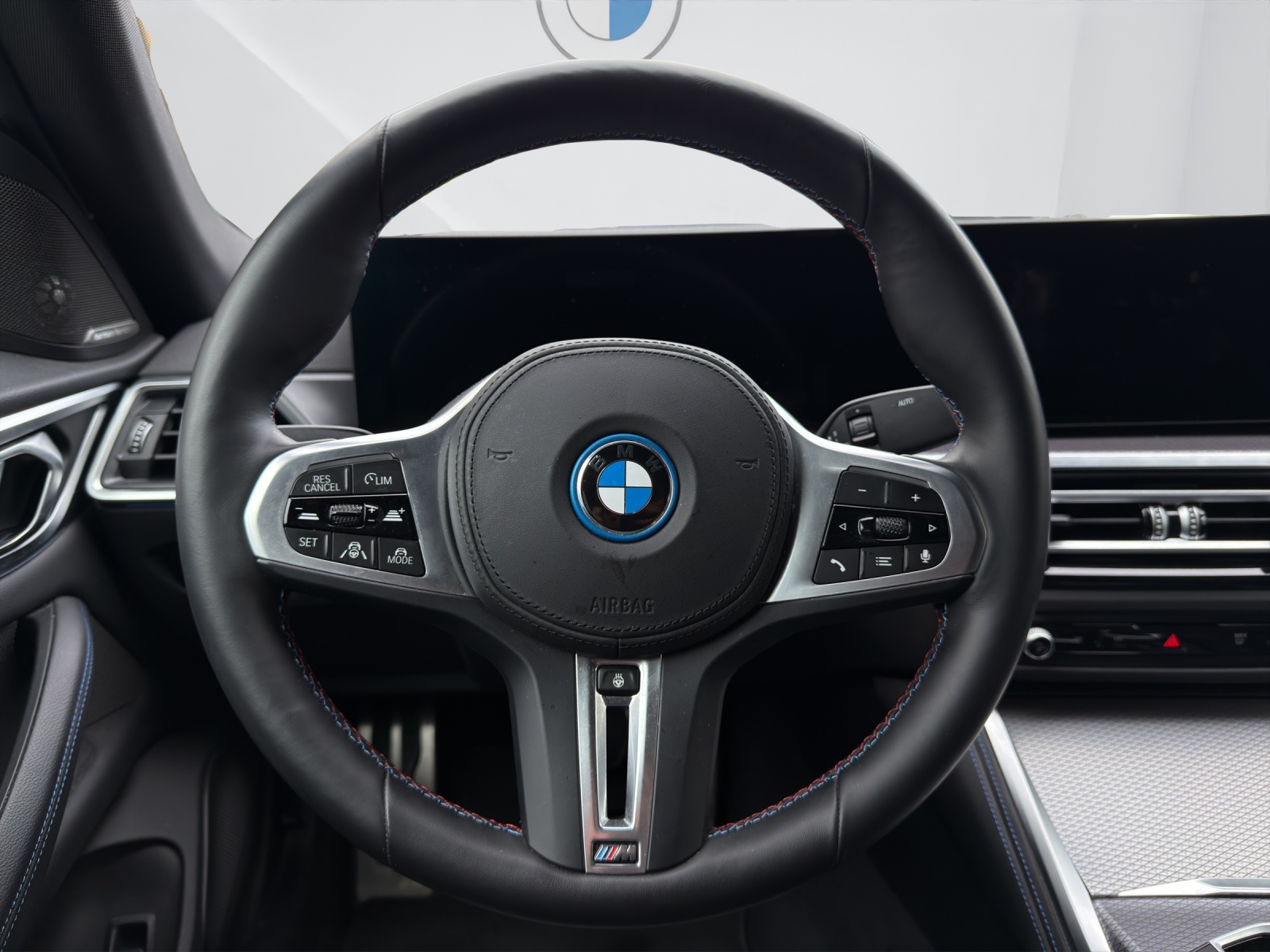 BMW i4 M50-image-17