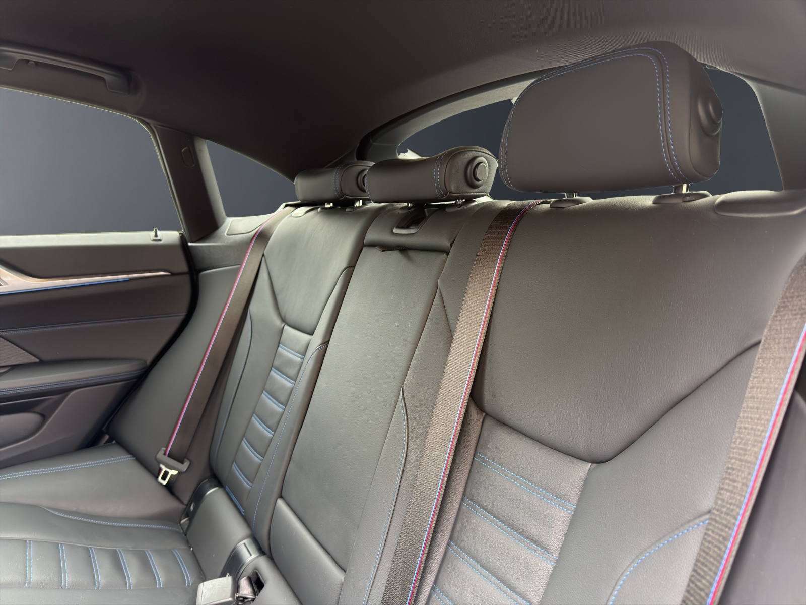 BMW i4 M50-image-12