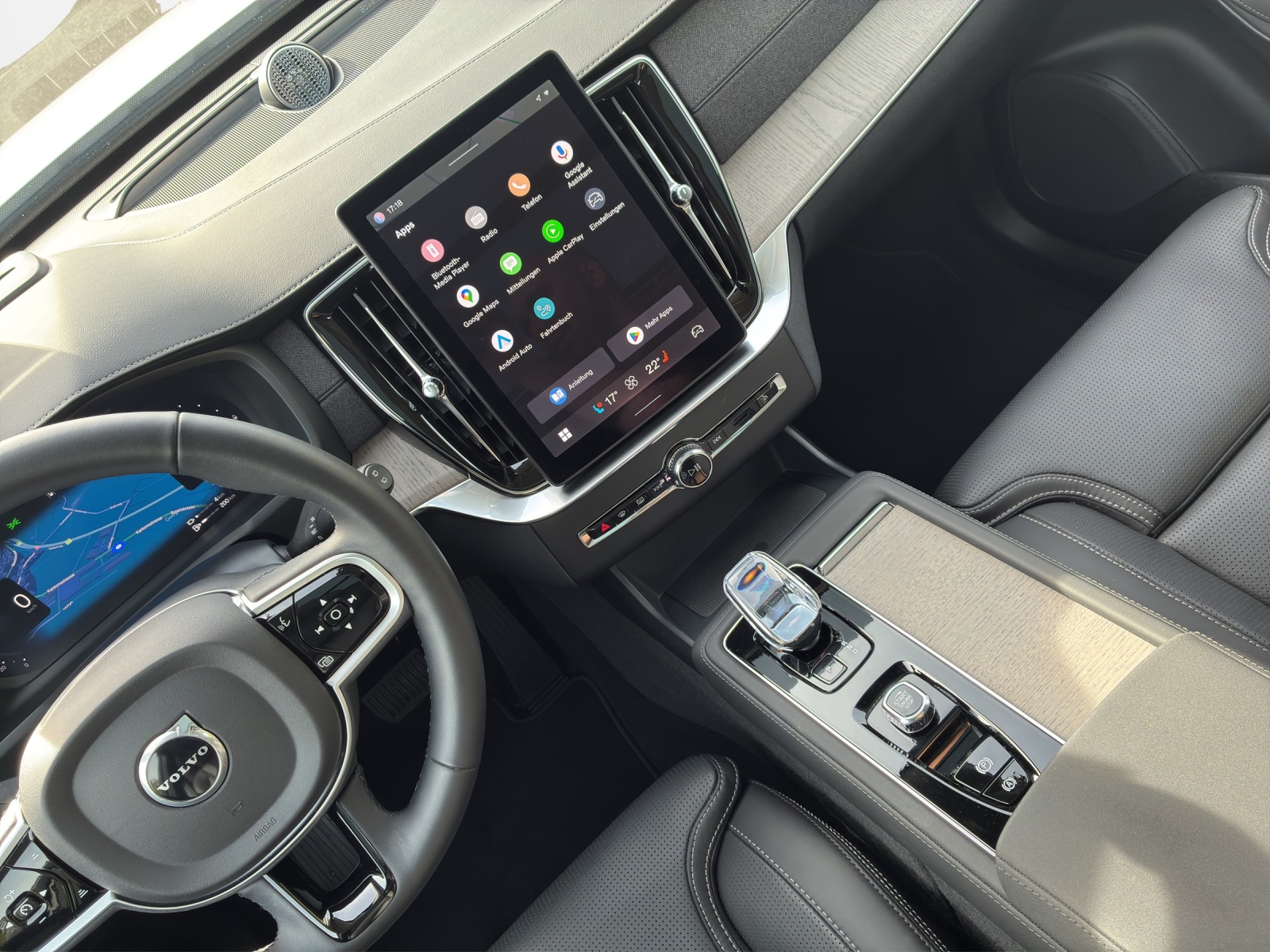 VOLVO XC90 2.0 T8 TE Ultra Dark eAWD-image-17