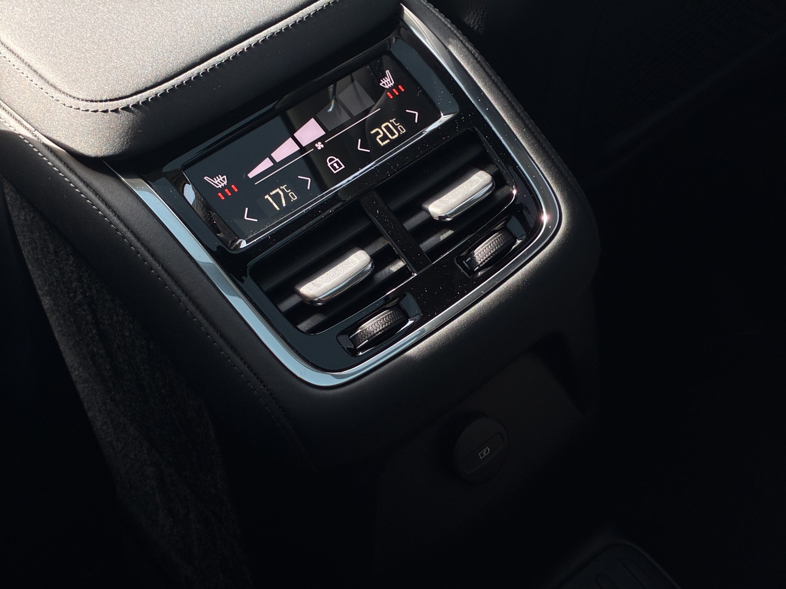 VOLVO XC90 2.0 T8 TE Ultra Dark eAWD-image-21