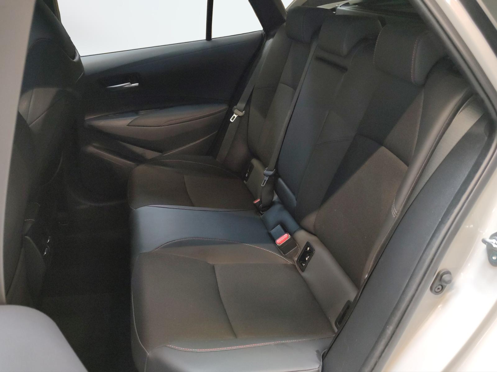 TOYOTA Corolla Touring Sports 2.0 HSD GR Sport-image-17