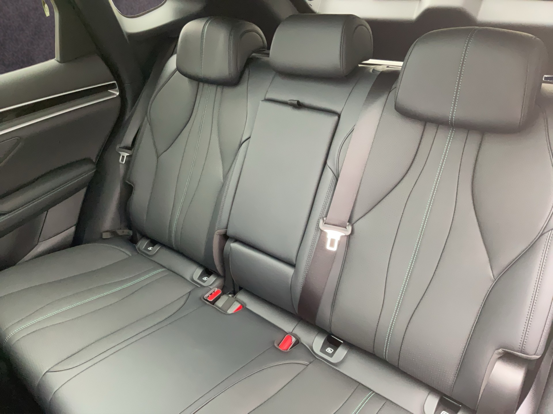 BYD Seal U DM-i Design AWD-image-14