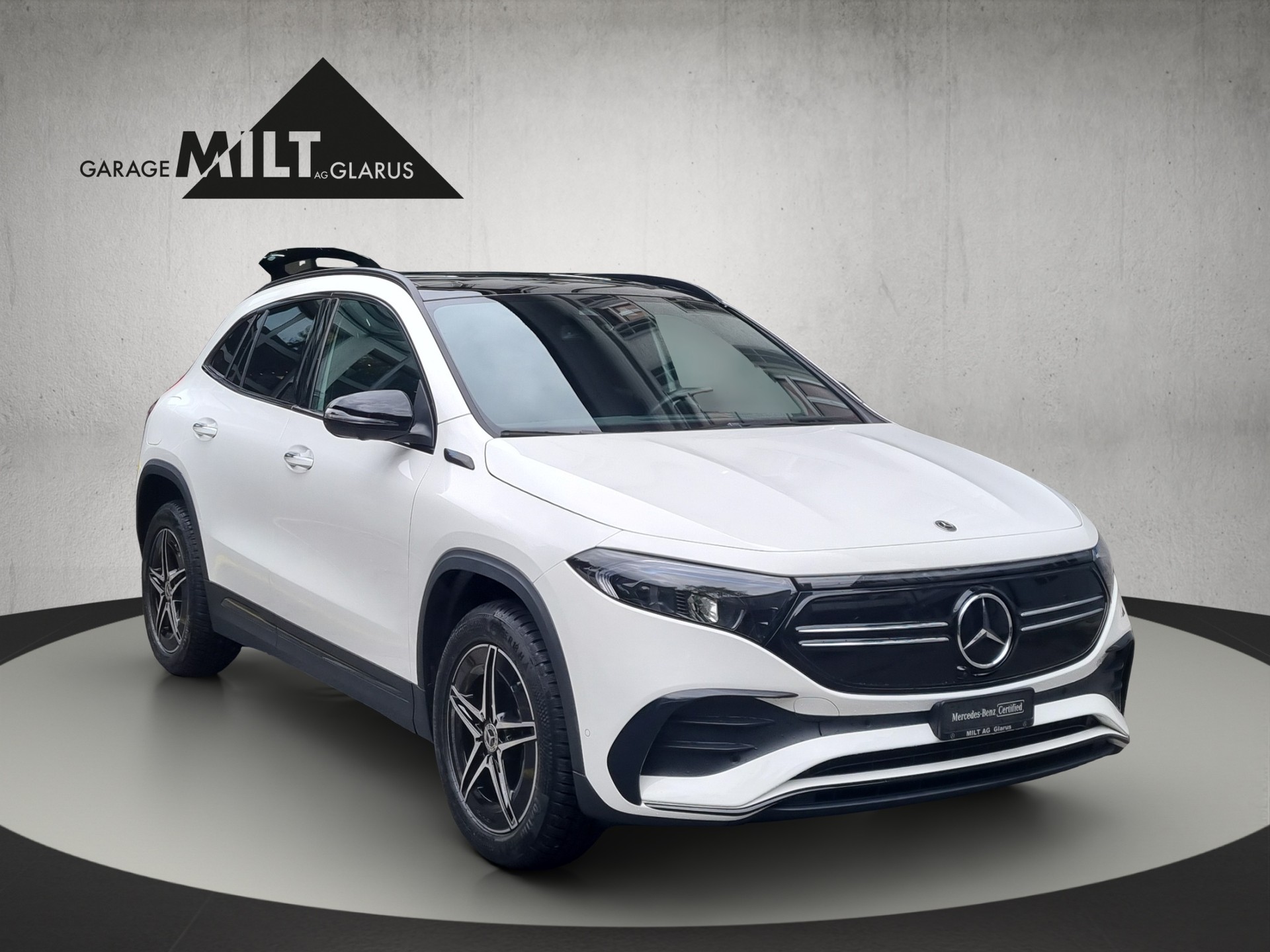 MERCEDES-BENZ EQA 350 Swiss Star AMG Line 4matic-image-7