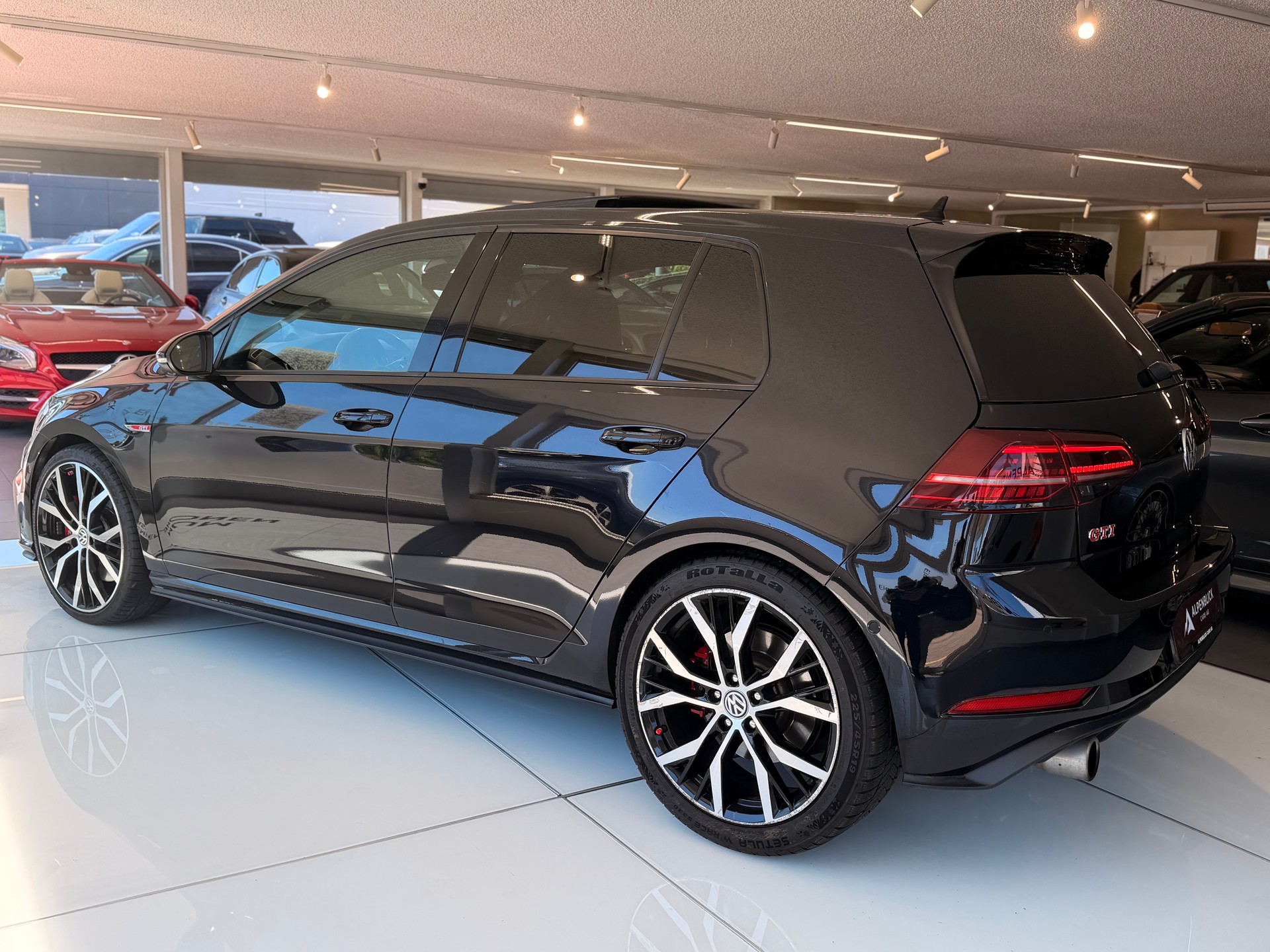 VW Golf 2.0 TSI GTI DSG-image-7