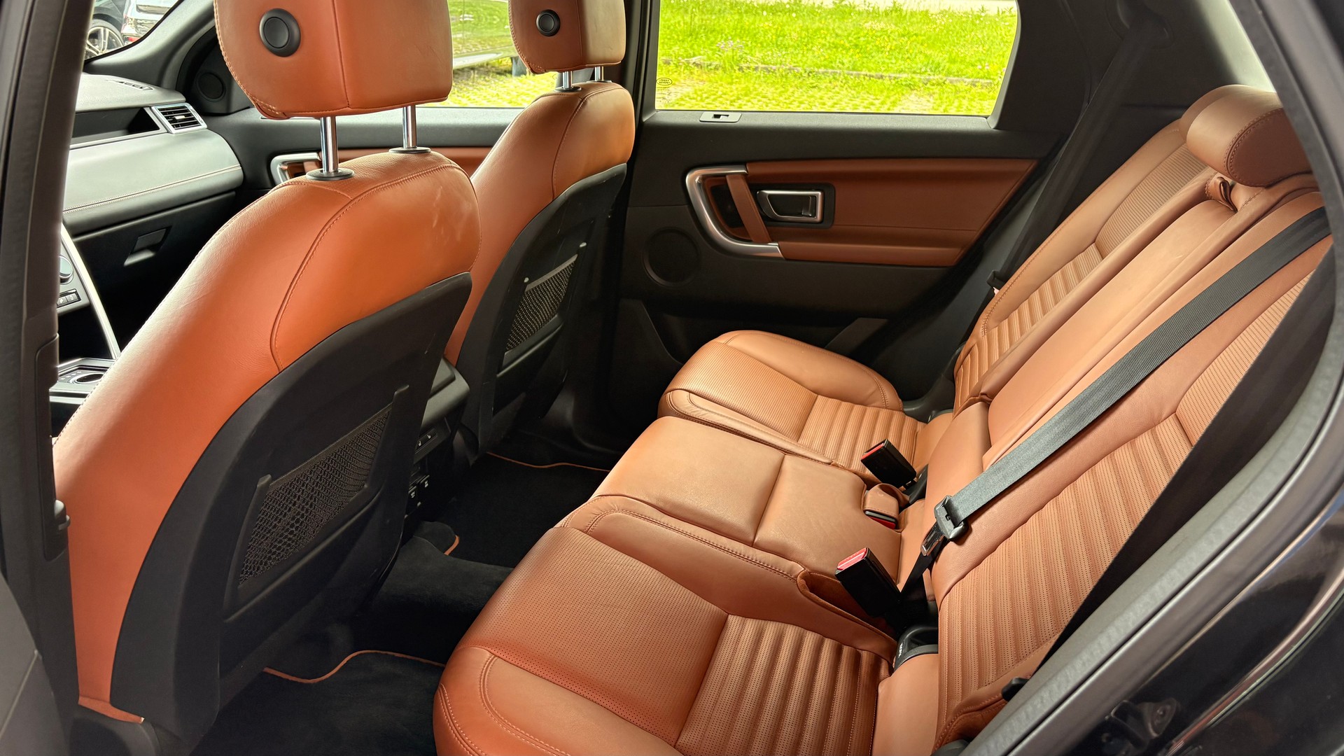 LAND ROVER Discovery Sport 2.0 Si4 HSE Luxury AT9-image-14
