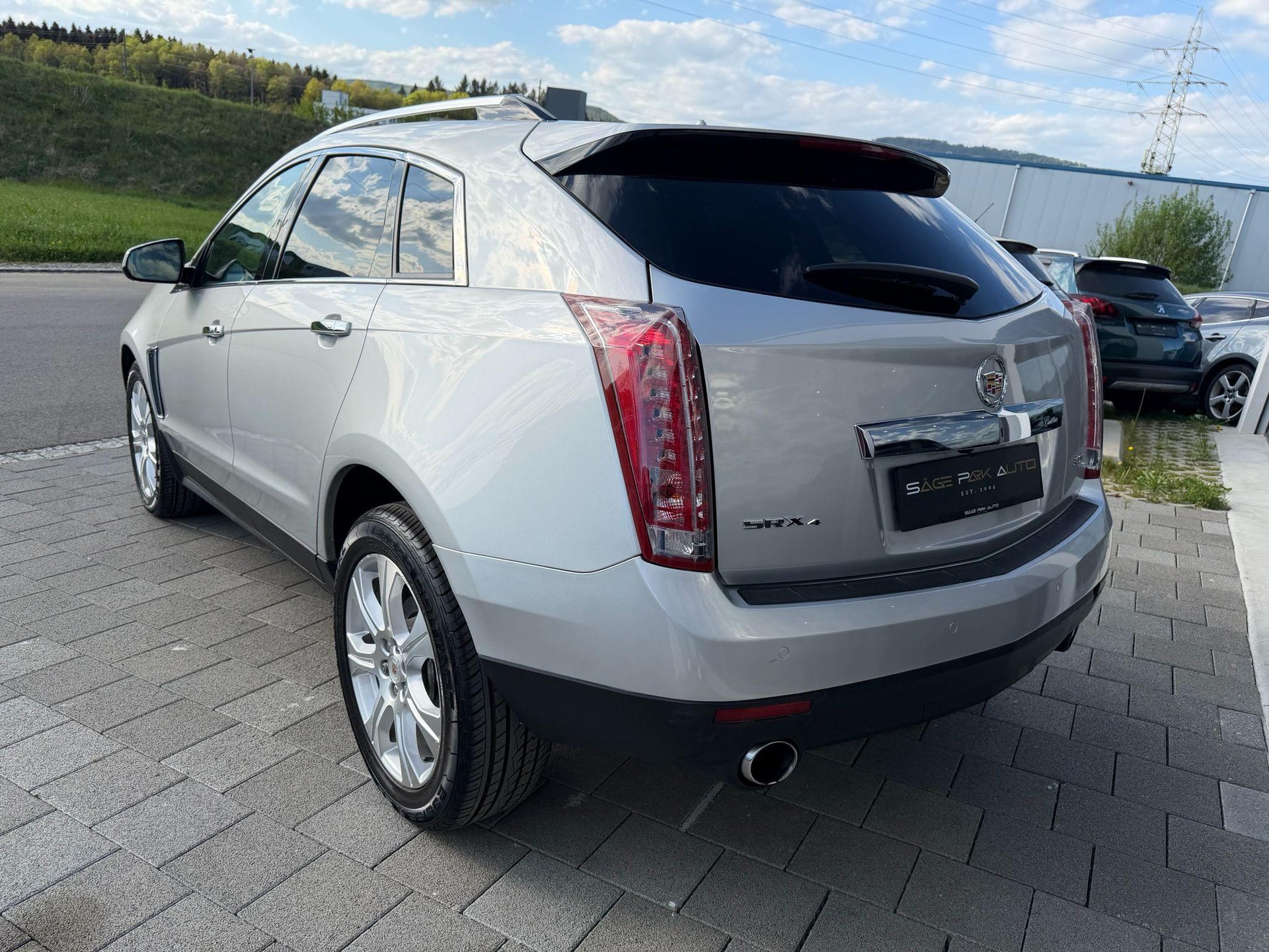 CADILLAC SRX 3.6 V6 Sport Luxury AWD-image-4