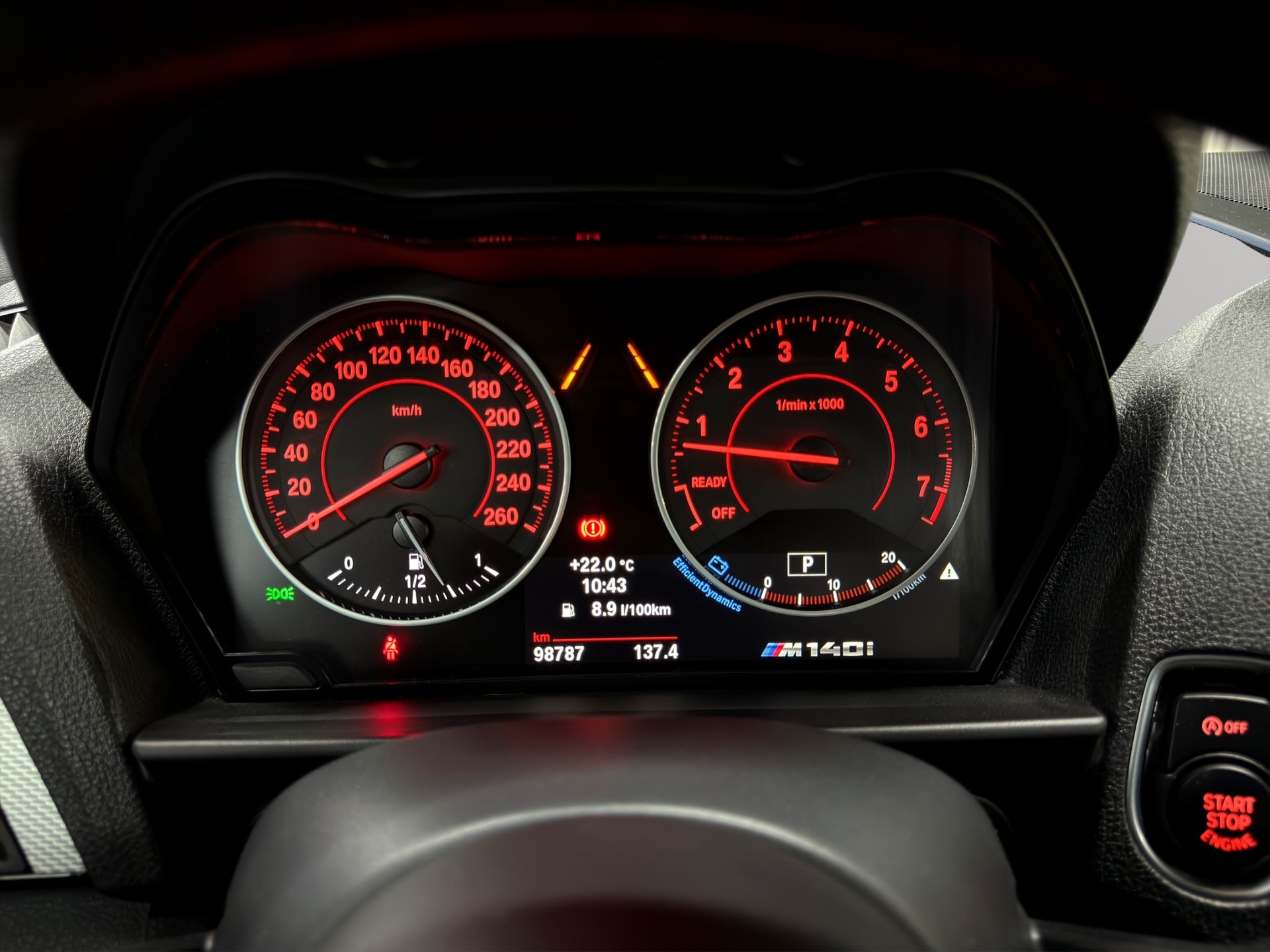 BMW M140i xDrive Steptronic-image-19