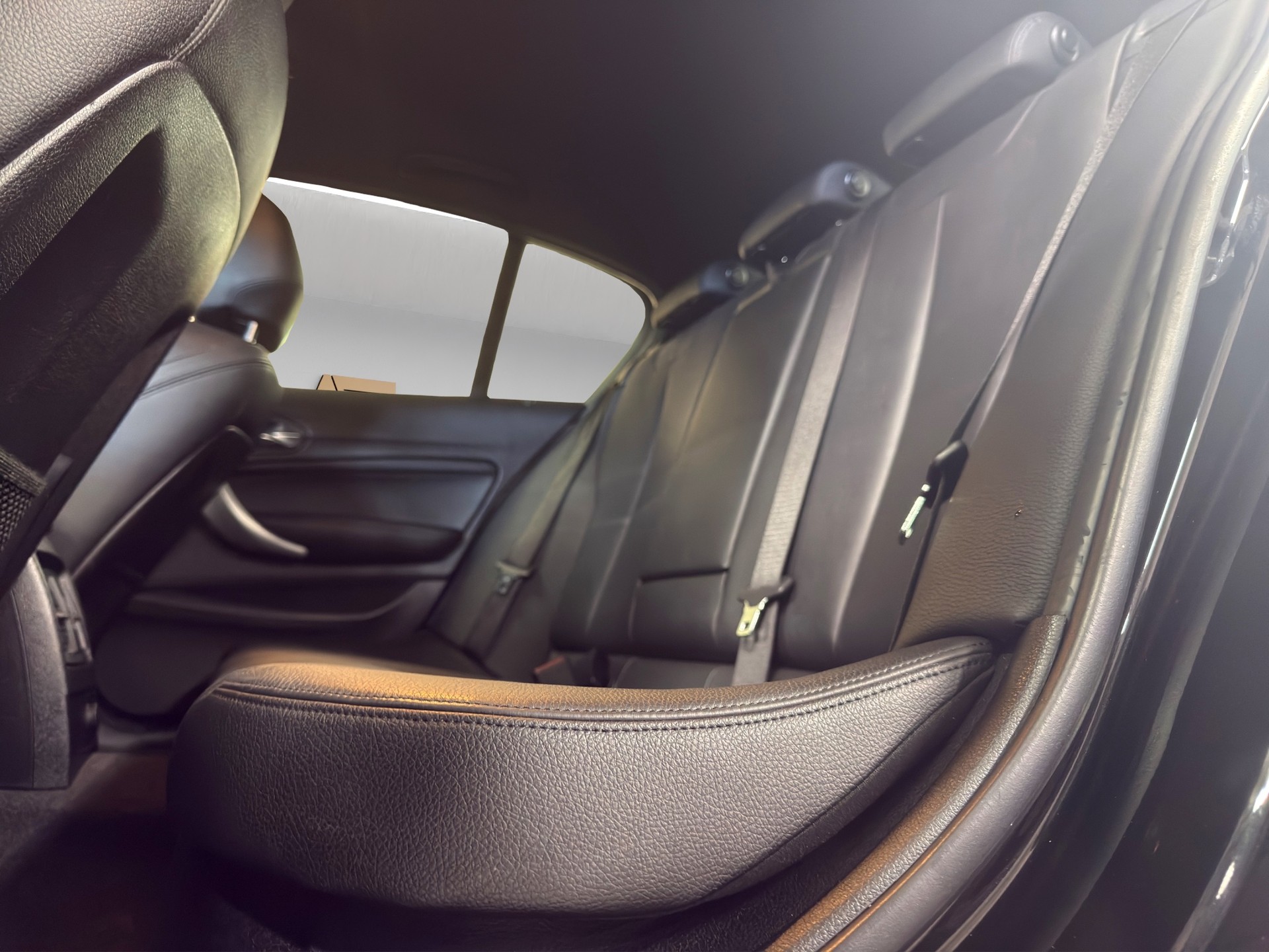 BMW M140i xDrive Steptronic-image-13